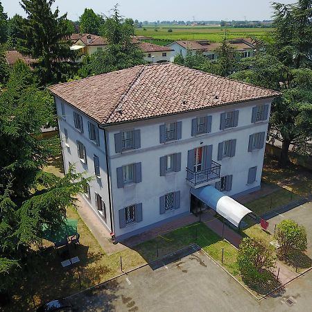 Hotel Sporting Campagnola Emilia Exterior foto