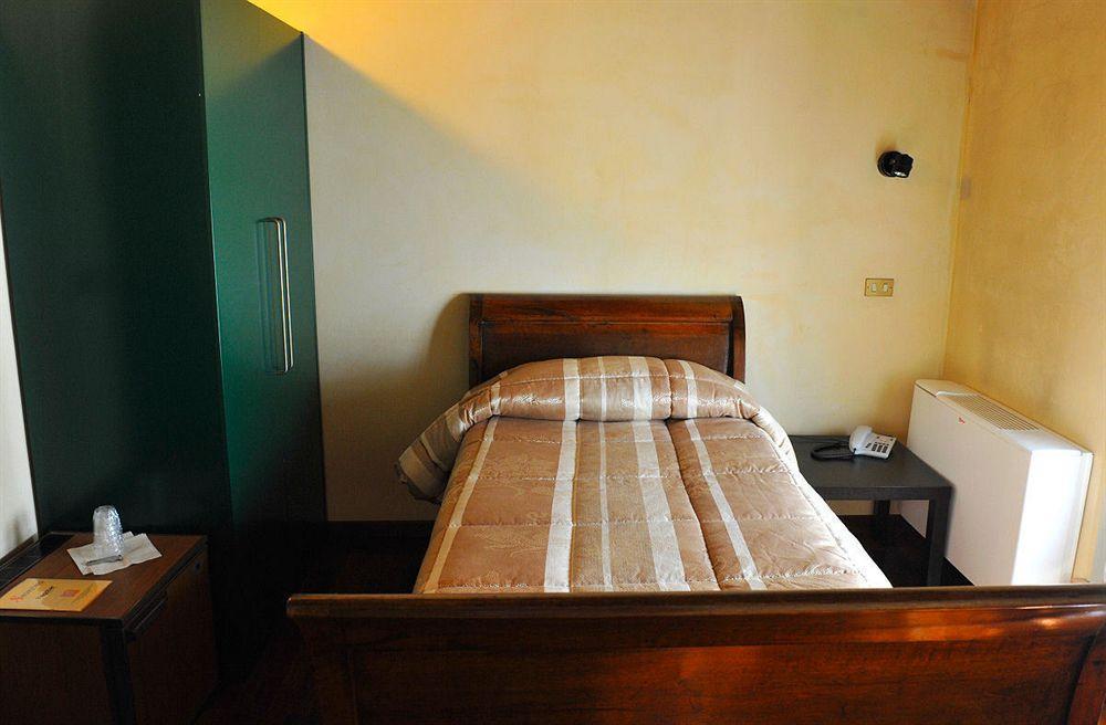 Hotel Sporting Campagnola Emilia Exterior foto